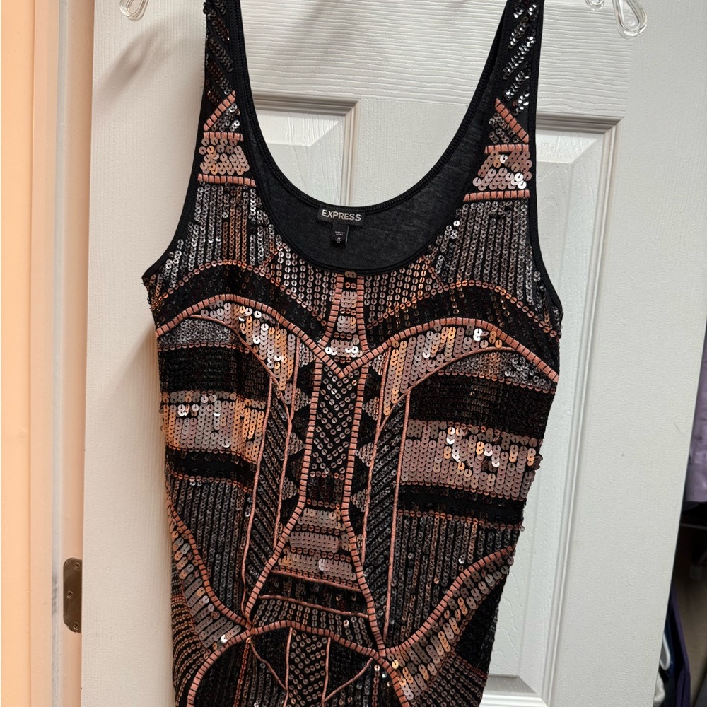 🌺 Express Black and Peach color Sequin Top